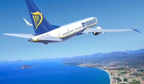 Free flights and improved service from Ryanair